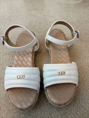 DKNY White Quilted Strap Sandals with Gold Logo